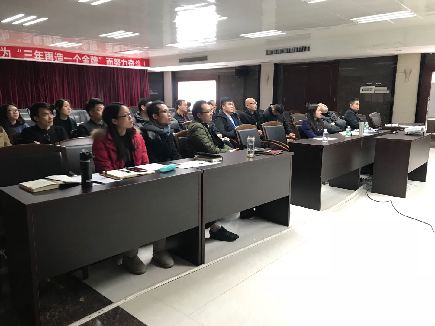 “心中要有夢(mèng)，幸福是奮斗出來的”2018年德利豐